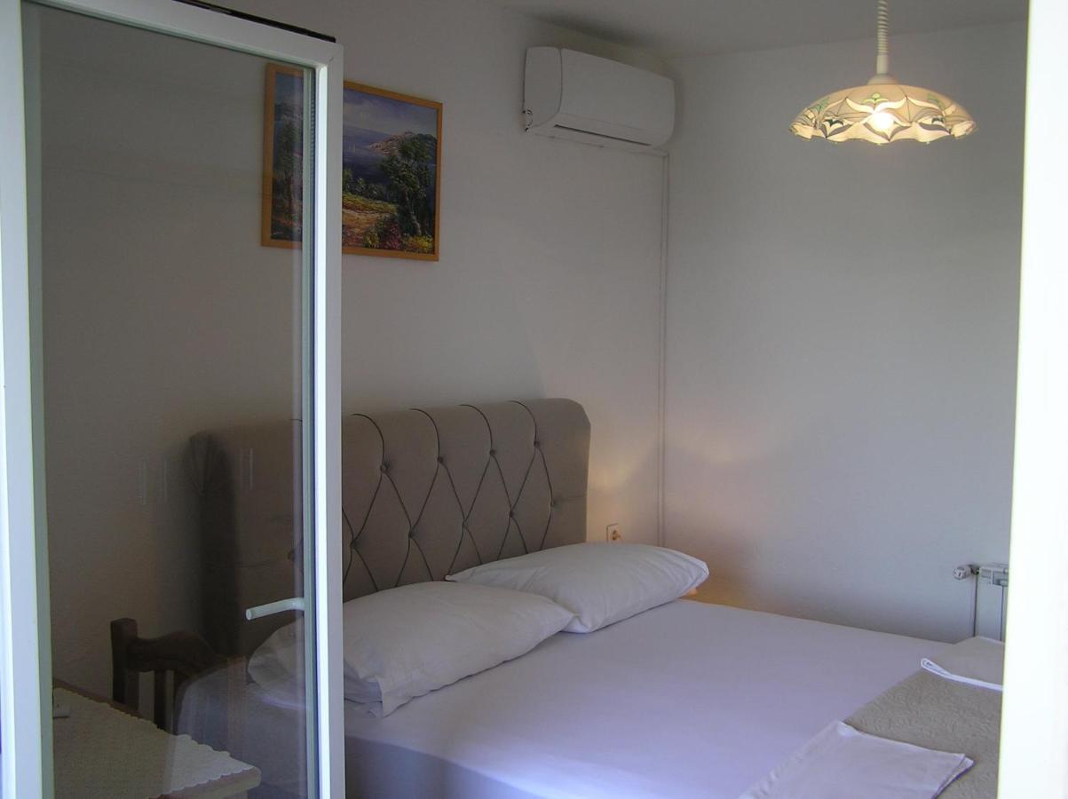 Guest House Adria เซนญ์ ภายนอก รูปภาพ