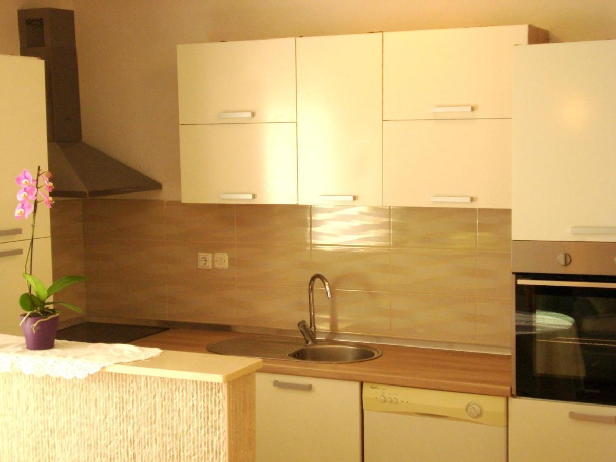 Guest House Adria เซนญ์ ภายนอก รูปภาพ