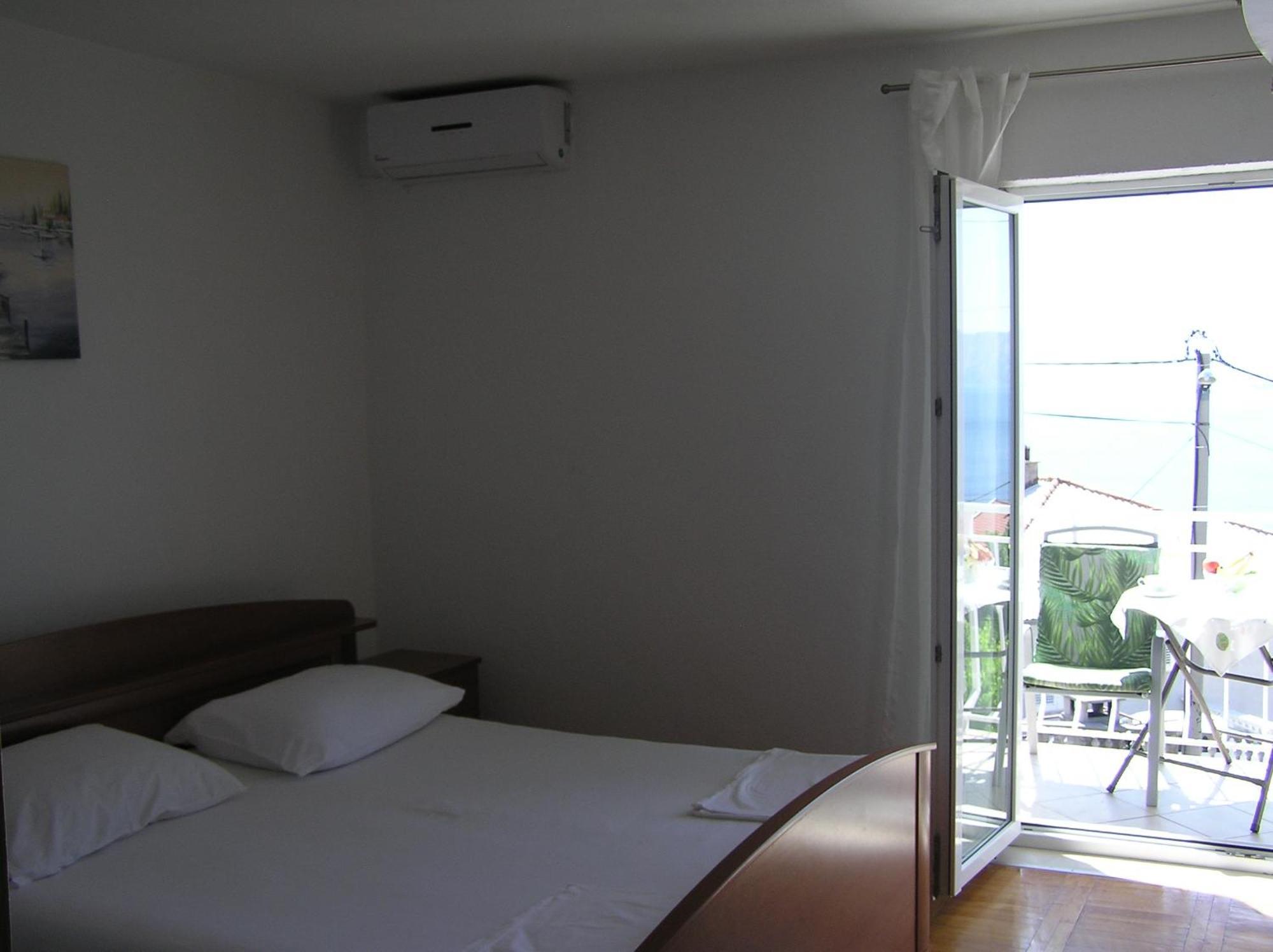 Guest House Adria เซนญ์ ภายนอก รูปภาพ